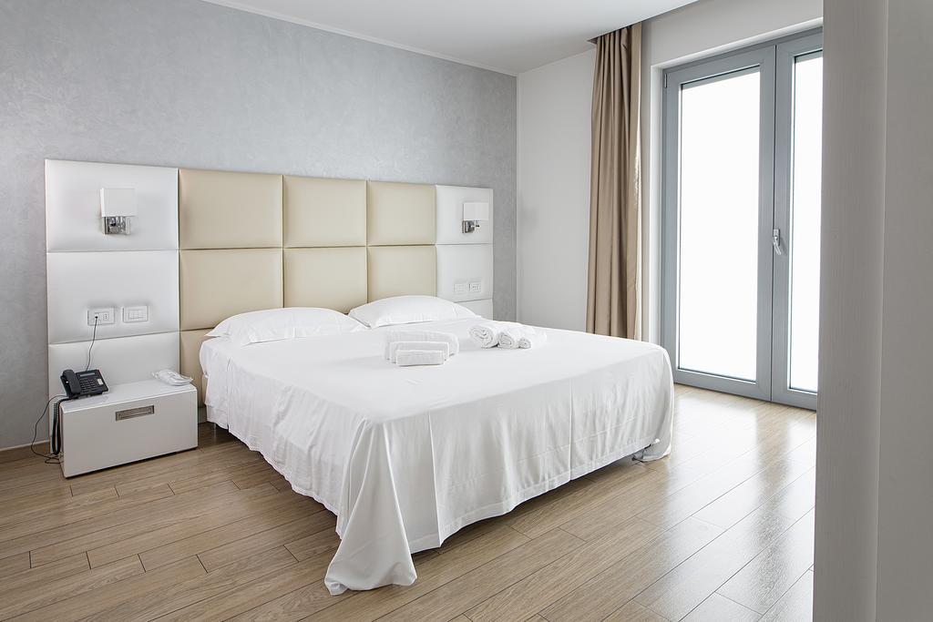 Hotel Al Veliero Pontevico Eksteriør bilde