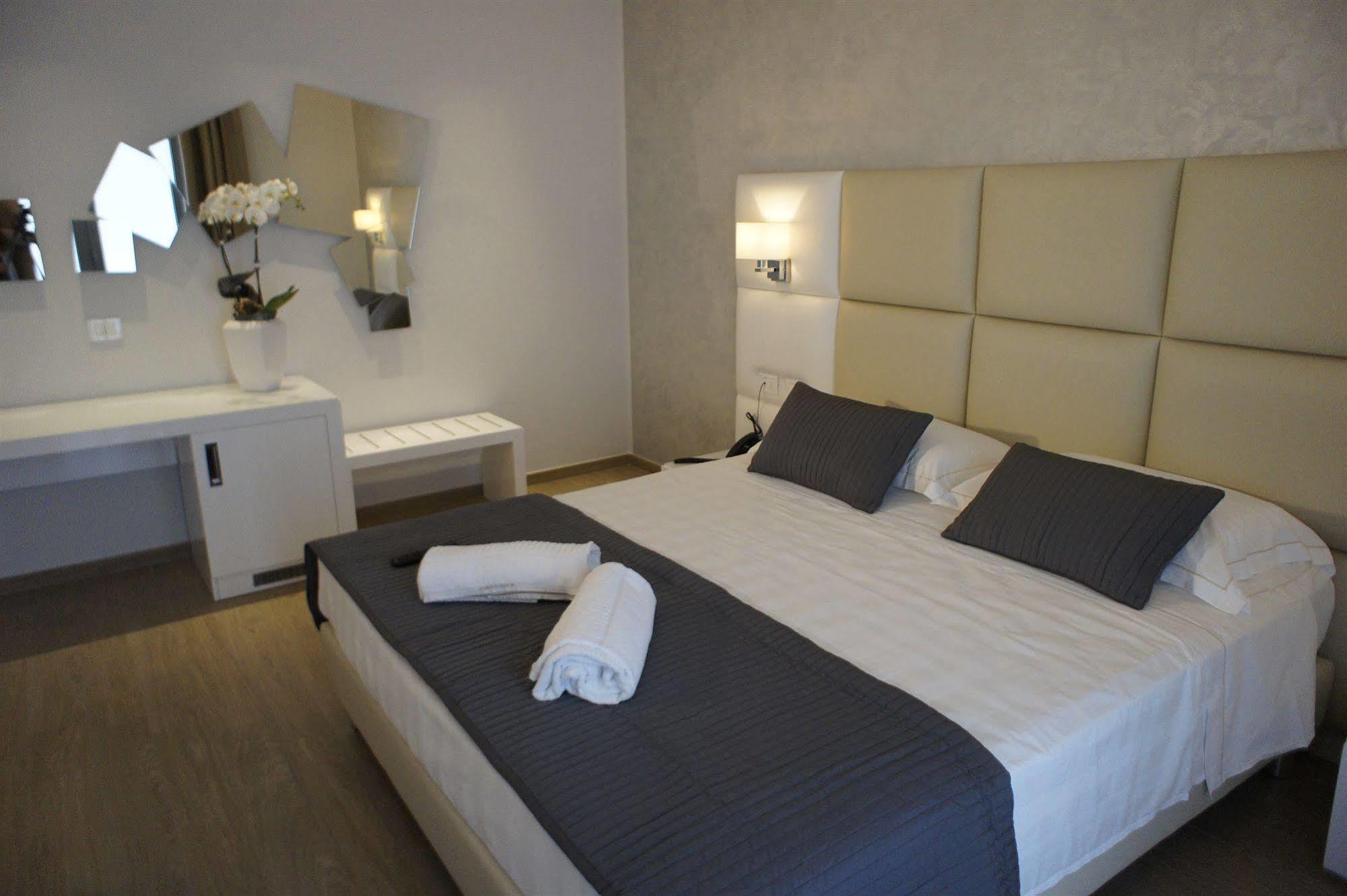 Hotel Al Veliero Pontevico Eksteriør bilde